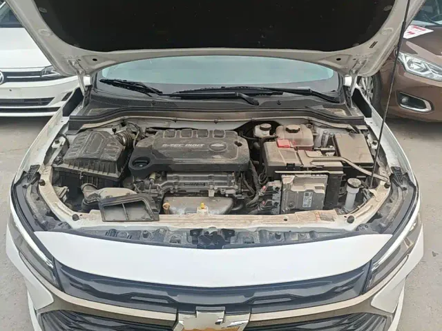 Chevrolet Monza — Фото автомобиля 19