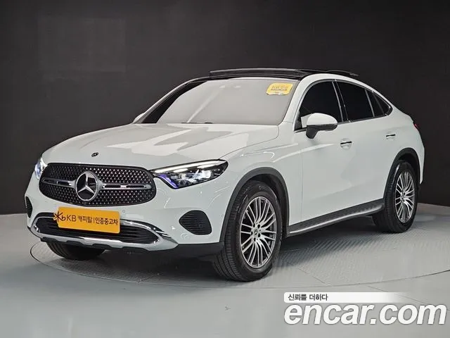 Фотография автомобиля — Mercedes-Benz GLC-Class