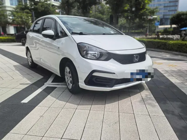 Honda Fit — Фото автомобиля 2