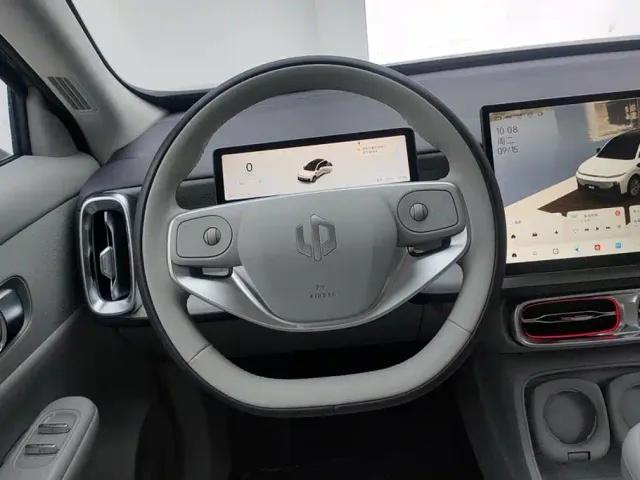 Leapmotor B10 — Фото автомобиля 15