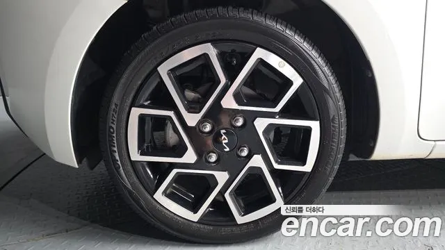 Kia RAY Новый Kia Ray Signature — Фото автомобиля 5