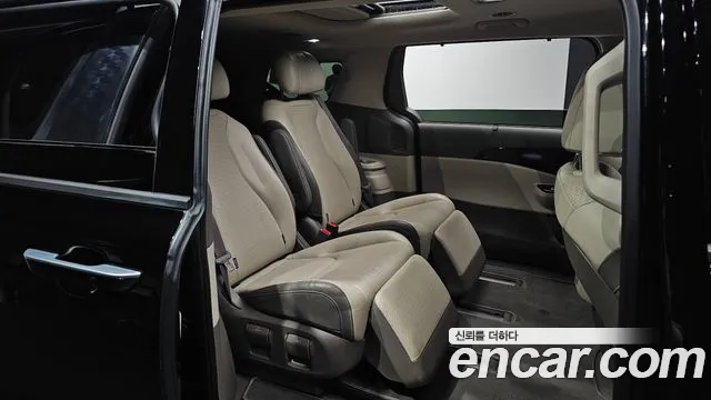 Kia Carnival 4th Gen — Фото автомобиля 16