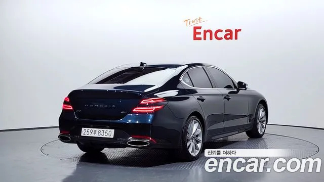 Genesis G70 Новый G70 Бензин 2.5T 4WD — Фото автомобиля 2