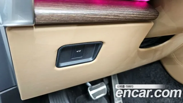 Land Rover Range Rover — Фото автомобиля 15