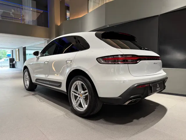 Porsche Macan — Фото автомобиля 4