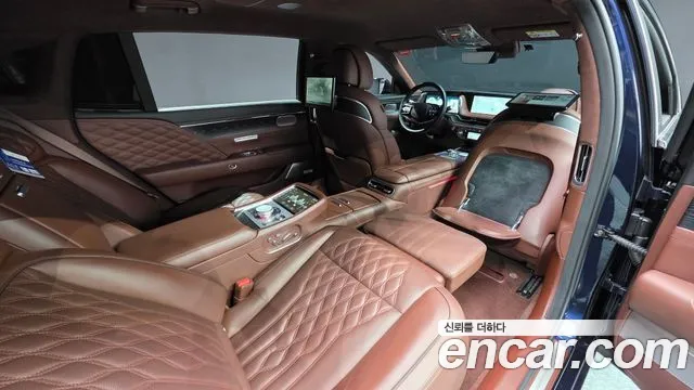 Genesis G90 — Фото автомобиля 20