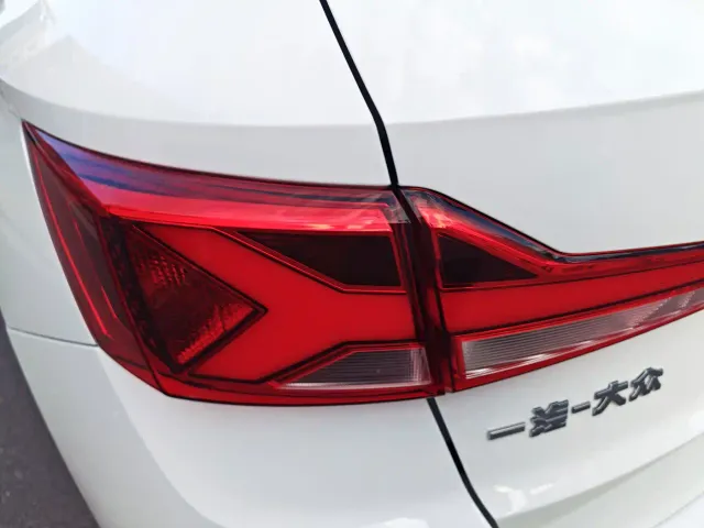 Jetta VS7 — Фото автомобиля 12