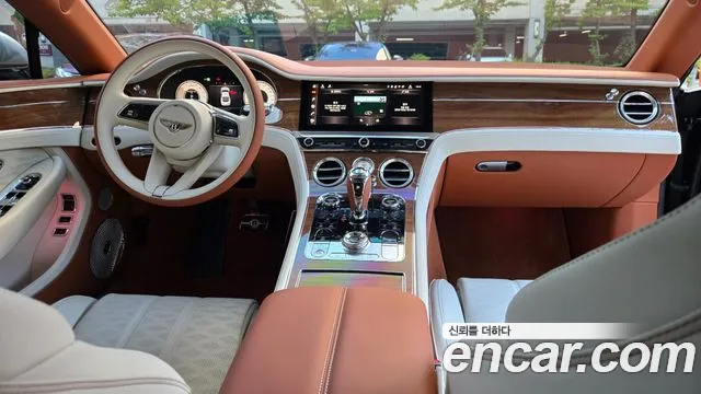 Bentley Continental — Фото автомобиля 7