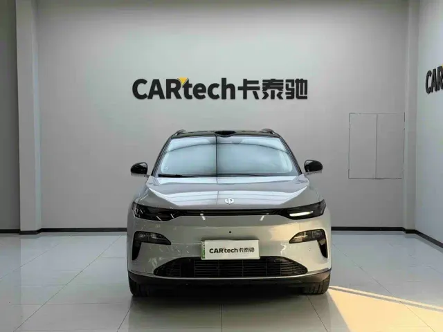 Leapmotor C11 — Фото автомобиля 5