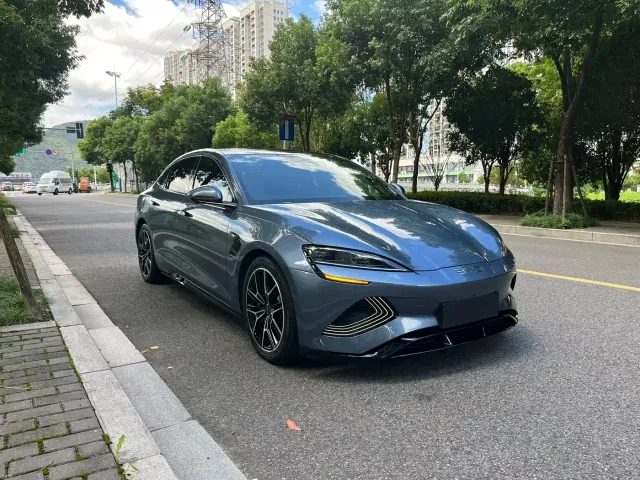 BYD Seal — Фото автомобиля 3