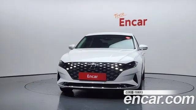 Hyundai Grandeur Новый Grandeur IG — Фото автомобиля 3