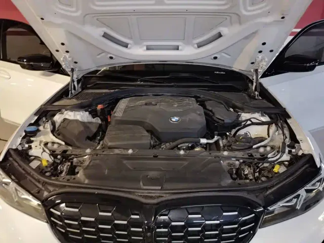 BMW 3 Series — Фото автомобиля 10