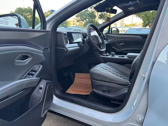BYD Song L DM-i — Фото автомобиля 11