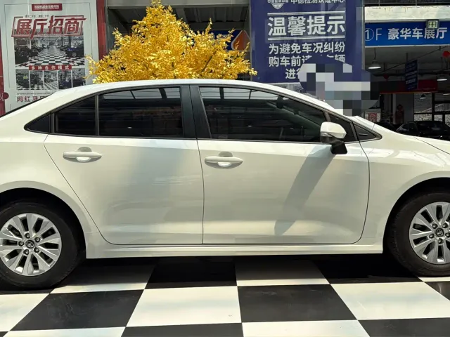 Toyota Corolla — Фото автомобиля 8