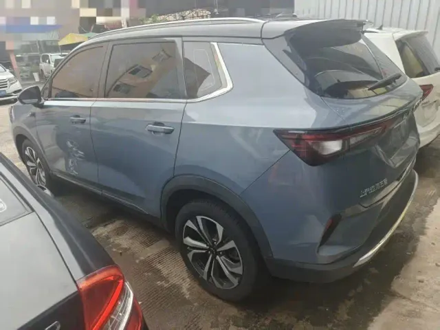 Wuling Asta — Фото автомобиля 4