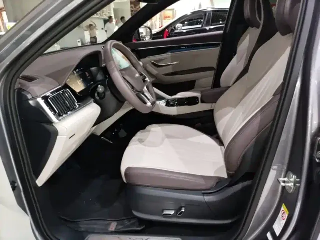 BYD Song PLUS — Фото автомобиля 14