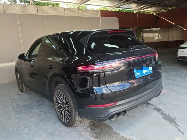 Porsche Cayenne 2019 Cayenne 3.0T — Фото автомобиля 3