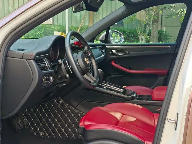 Porsche Macan — Фото автомобиля 5