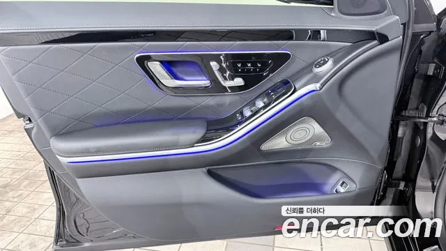 Mercedes-Benz S-Class — Фото автомобиля 15