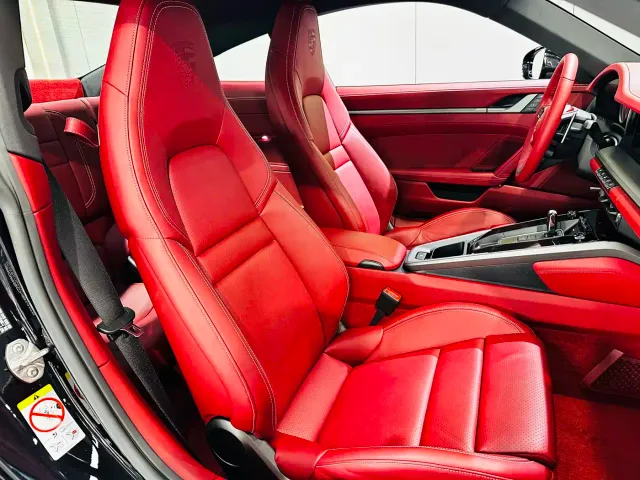 Porsche 911 — Фото автомобиля 10