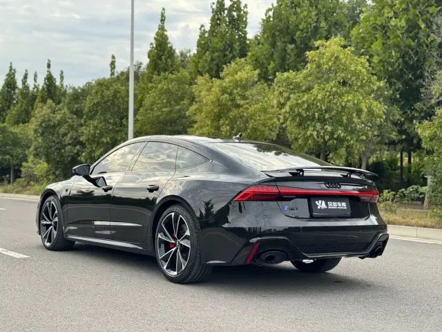 Audi A7 — Фото автомобиля 6