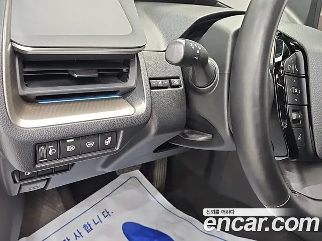 Toyota Prius 5th Gen — Фото автомобиля 17