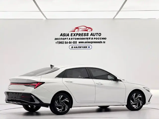 Hyundai Elantra — Фото автомобиля 4
