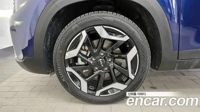 Kia Seltos — Фото автомобиля 4