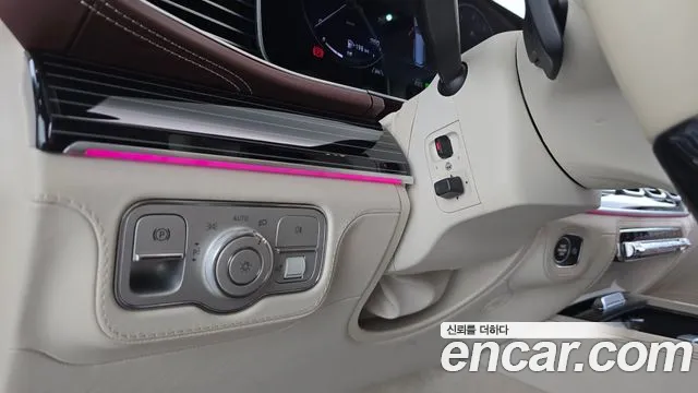 Mercedes-Benz GLS-Class — Фото автомобиля 26