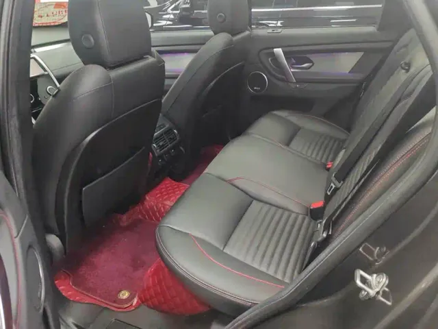 Land Rover Discovery Sport — Фото автомобиля 11
