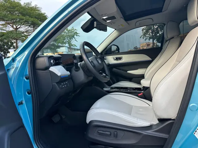 Honda e:NS1 — Фото автомобиля 7