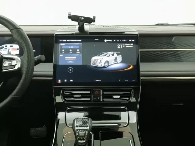 GAC Trumpchi M8 — Фото автомобиля 12