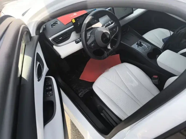 BYD Seal 05 DM-i — Фото автомобиля 15