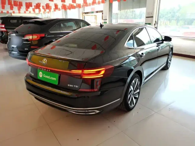 Volkswagen Passat — Фото автомобиля 6