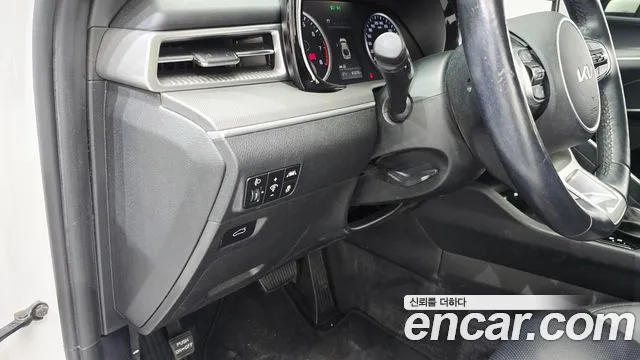 Kia K5 K5 3 поколение 2.0 LPI(Для проката) — Фото автомобиля 15
