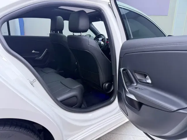 Mercedes-Benz A-Class — Фото автомобиля 20