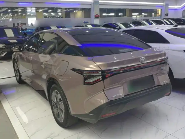Toyota bZ3 — Фото автомобиля 4