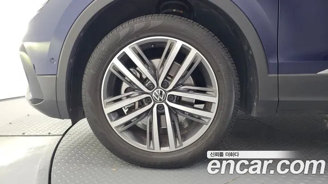 Volkswagen Tiguan — Фото автомобиля 2