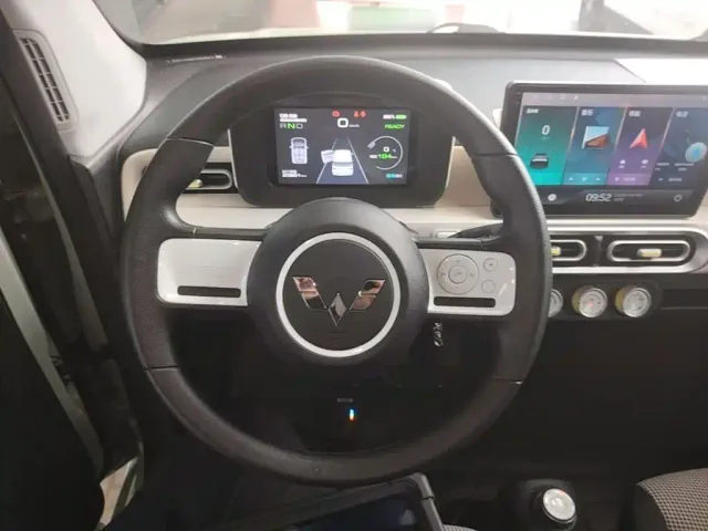 Wuling Hongguang Mini EV — Фото автомобиля 10