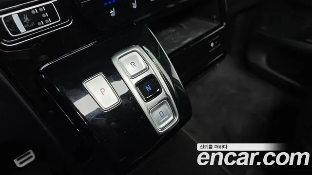 Hyundai Staria — Фото автомобиля 9
