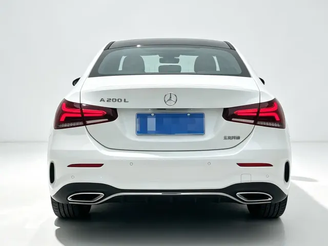 Mercedes-Benz A-Class — Фото автомобиля 3