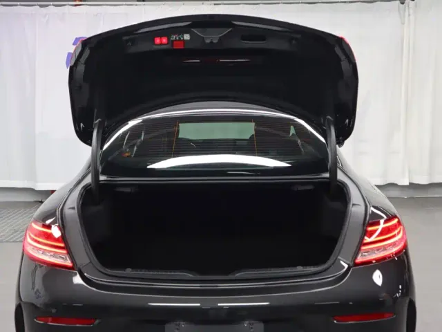 Mercedes-Benz C-Class AMG — Фото автомобиля 25