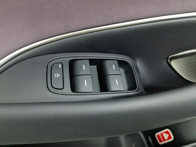 Xiaomi SU7 — Фото автомобиля 9