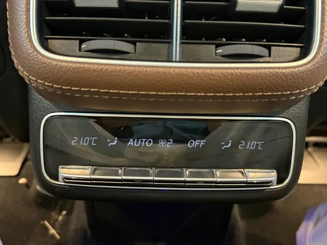 Mercedes-Benz GLE-Class — Фото автомобиля 16