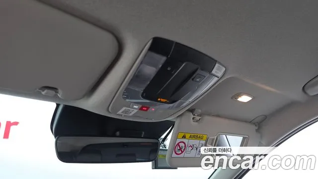 Kia Niro — Фото автомобиля 14