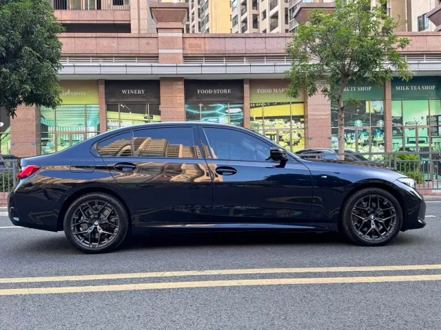 BMW 3 Series — Фото автомобиля 4