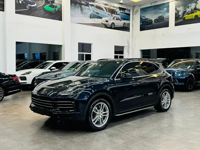 Фотография автомобиля — Porsche Cayenne