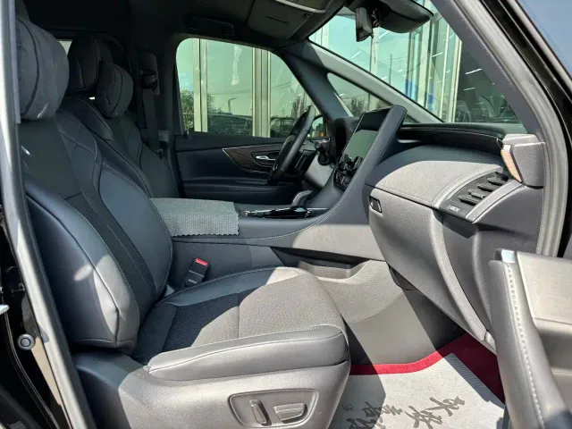 Toyota Alphard — Фото автомобиля 6