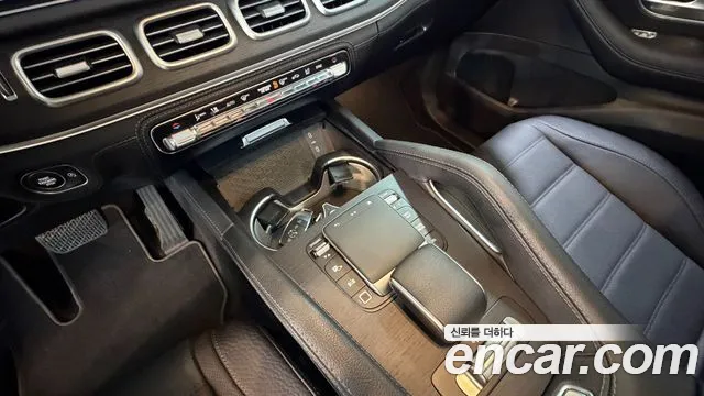 Mercedes-Benz GLE-Class — Фото автомобиля 16