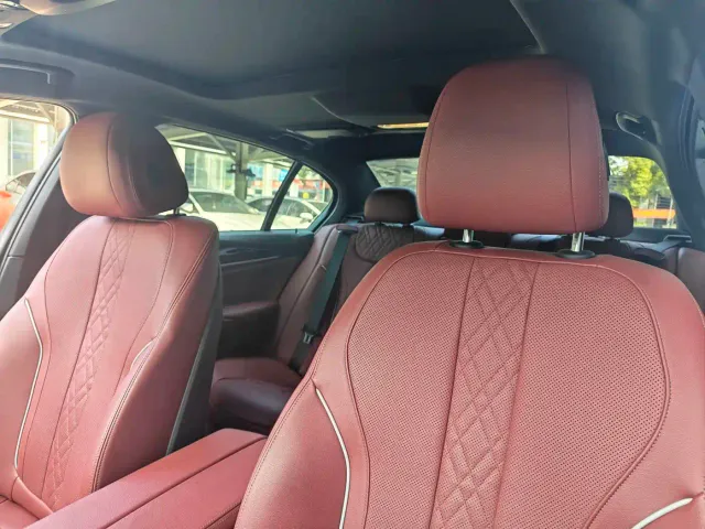 BMW 5 Series — Фото автомобиля 7